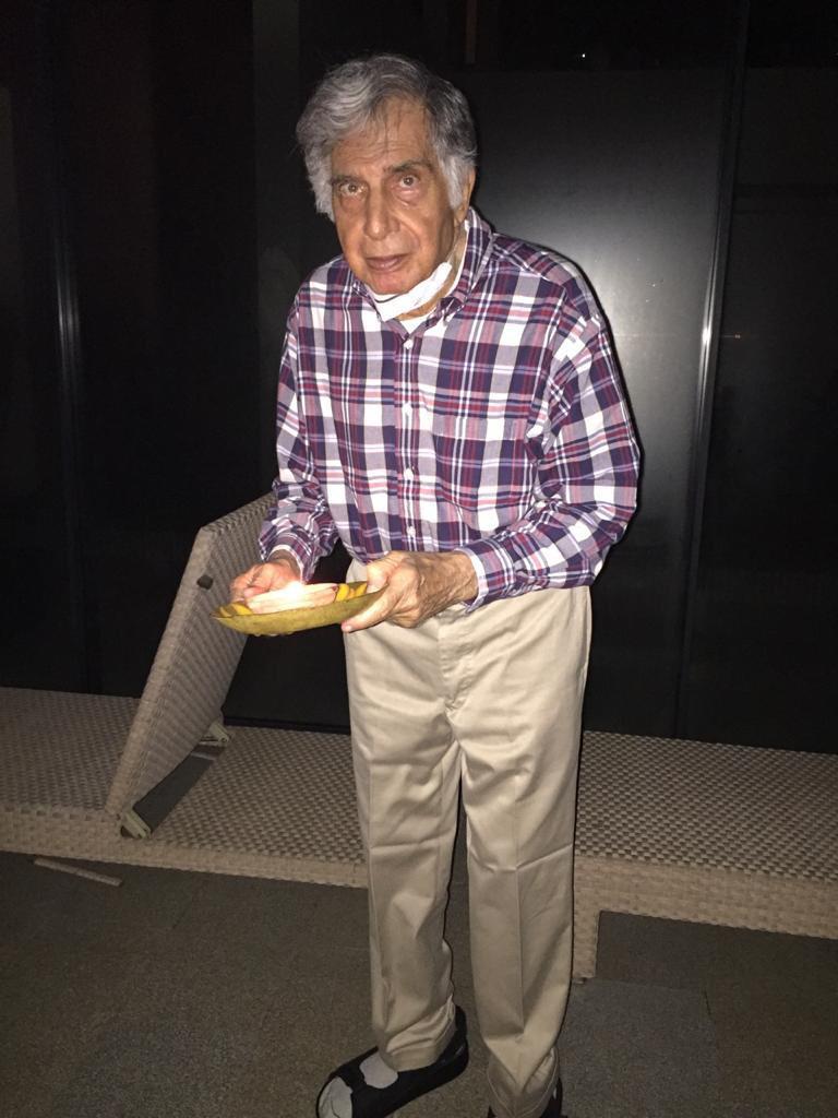 AlexSpirok4's tweet photo. Kind attention all my friends.

Let's salute Ratan Tata now looking really old but his spirit for  India is great. https://t.co/YgxW9N9xcY