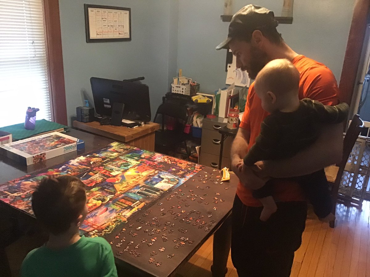 amanda_militzer's tweet photo. Anyone attempt a 2000 piece puzzle? This took almost a week and it is massive! #militzerschool https://t.co/Z3Yum4qZOv