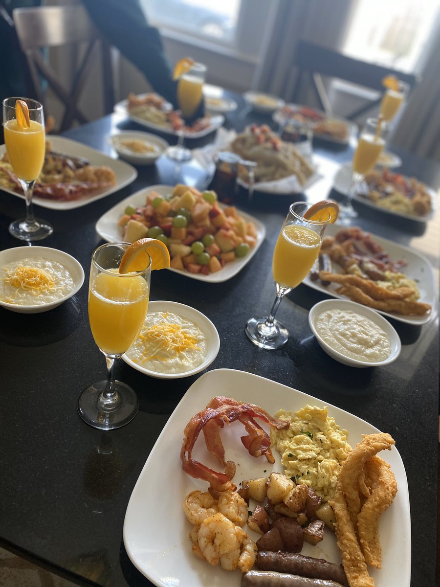 tytucker99's tweet photo. #QuarantineBunch #FredsKitchen #AlwaysWorking #BirthdayBrunch https://t.co/kzKLENA9iW