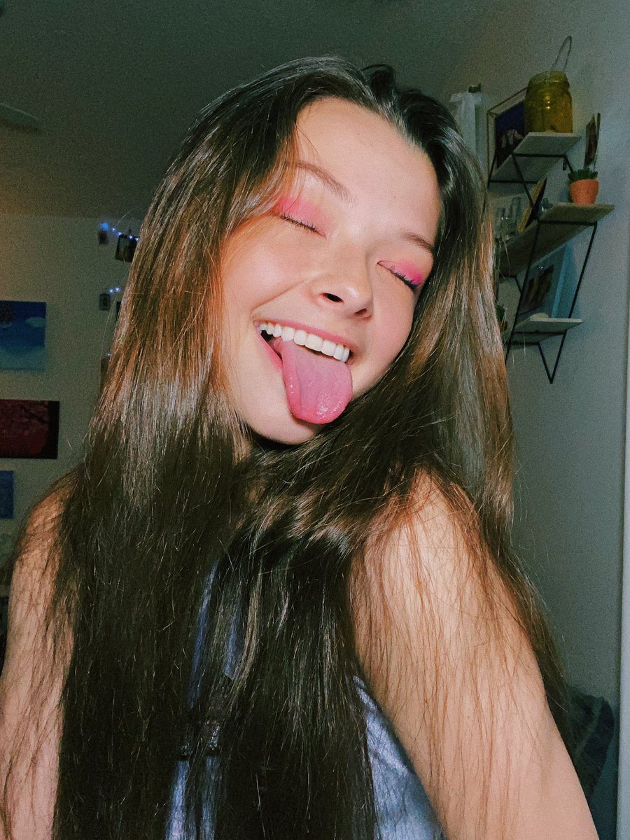 haileypeay's tweet photo. ☪️💖🔮💞💜 https://t.co/mdse2Lu3ru