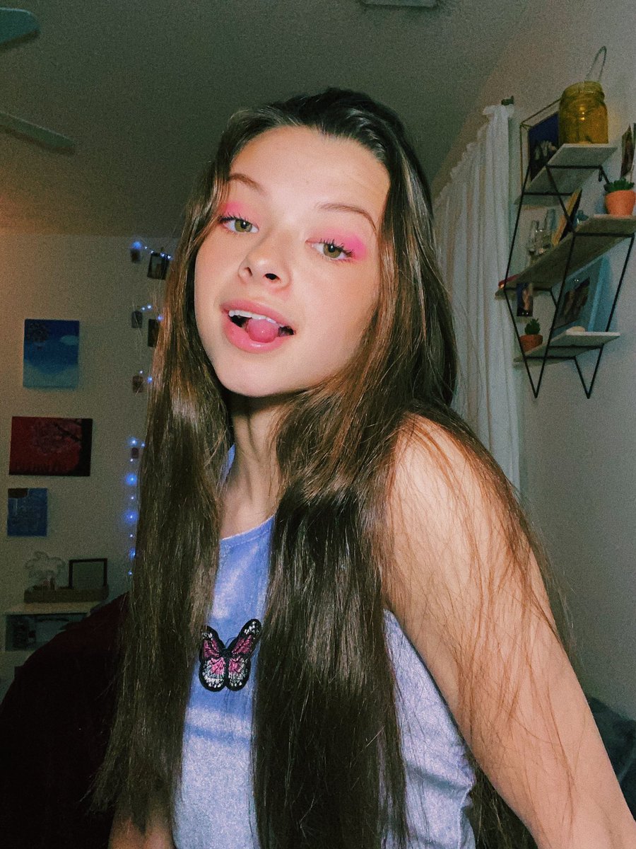 haileypeay's tweet photo. ☪️💖🔮💞💜 https://t.co/mdse2Lu3ru