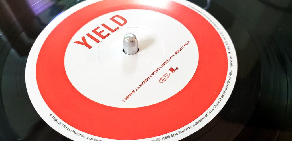 BrowneEar's tweet image. Pearl Jam on #vinyl #nowspinning 

#SundayMorningAnalog