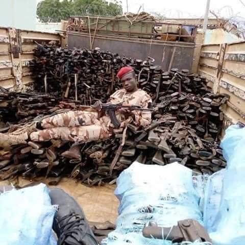 john_danfulani's tweet image. Gen.Idris Deby of Chad &amp;amp; his fighters is dispatching scores Boko Haram terrorists to the Great Beyond.  
I love this C-in-C.
 If you do RT or Like