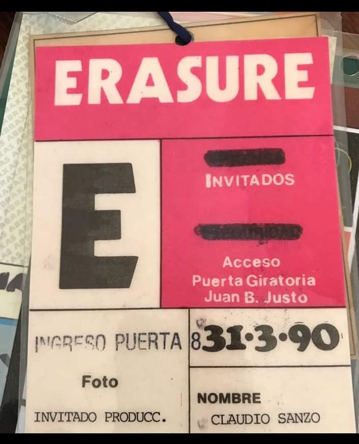 bbsanzo's tweet photo. Me avisan que la semana pasada nos perdimos este aniversario. 30 años de aquel show de Erasure. https://t.co/zrt1YNnXCe