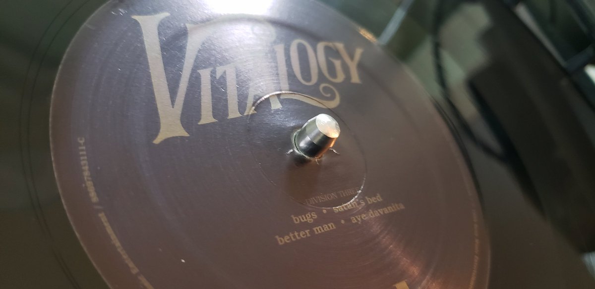 BrowneEar's tweet image. Pearl Jam on #vinyl #nowspinning 

#SundayMorningAnalog