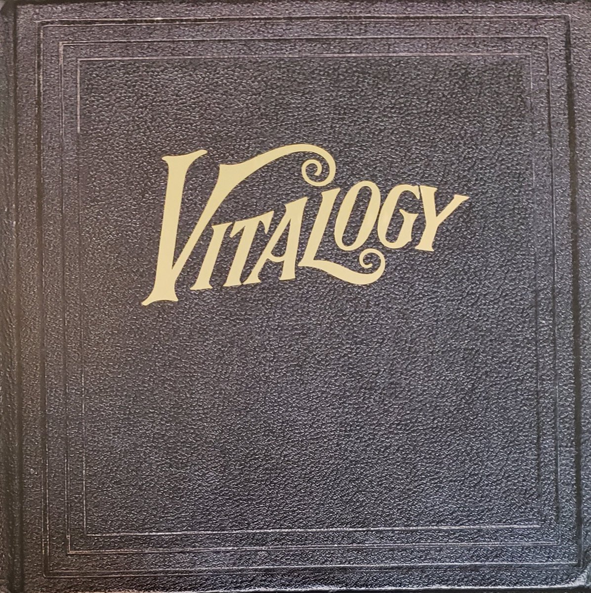 BrowneEar's tweet image. Pearl Jam on #vinyl #nowspinning 

#SundayMorningAnalog