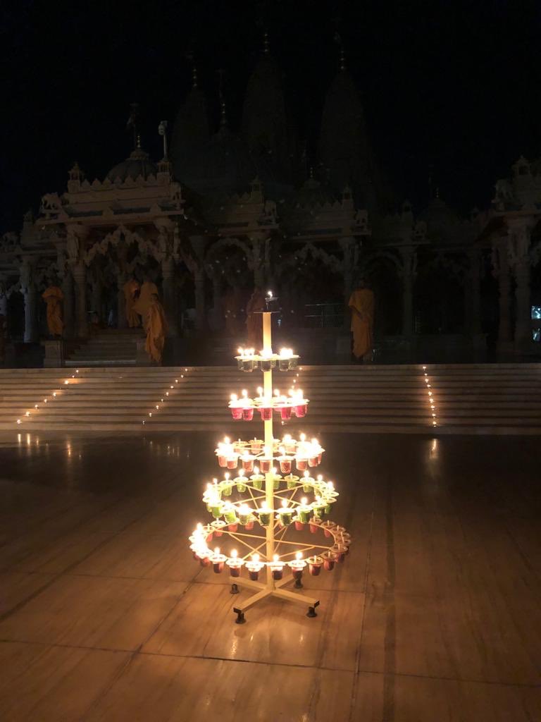 BAPS Swaminarayan Mandir, Rajkot #9MinutesForIndia