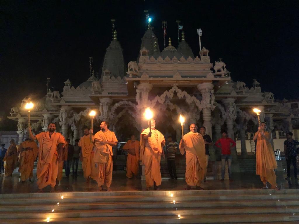 BAPS Swaminarayan Mandir, Rajkot #9MinutesForIndia