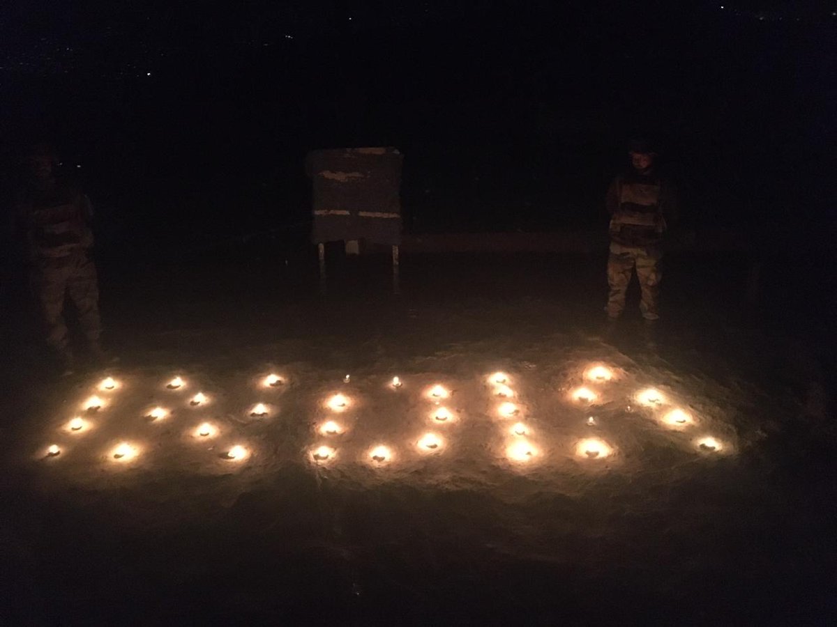prodefencejammu's tweet photo. #9PM9minutes call by the @PMOIndia @narendramodi #IndianArmy bravehearts defending motherland at #LoC in #Rajouri &amp; #Poonch Distt(J&amp;K) join the Nation invoking the power of light of eternal hope. #IndiaCan &amp; #IndiaWill in fight against #Covid_19 
@SpokespersonMoD 
@adgpi 
@diprjk https://t.co/UnTAzV7xtZ