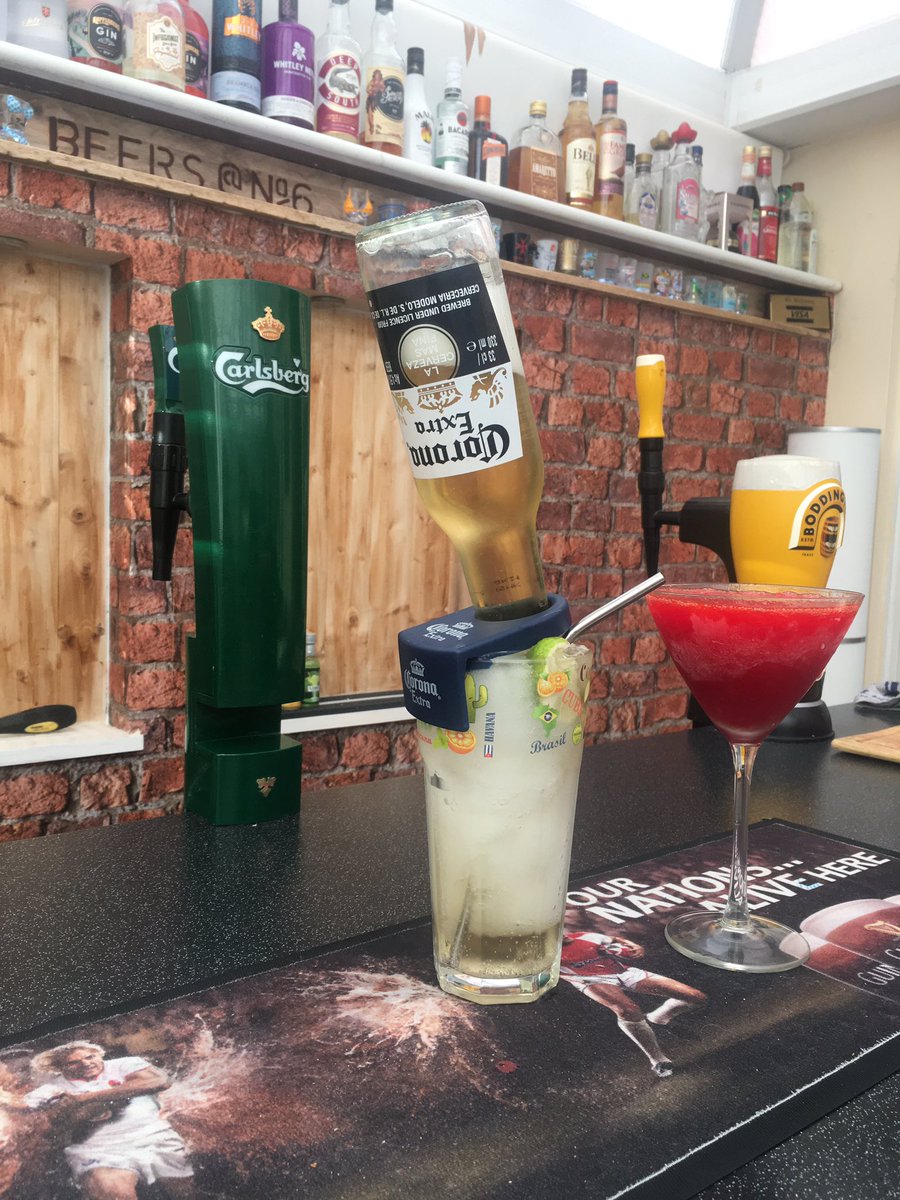 TangerinePaul's tweet photo. Well nothing else to do... so cocktail time it is then... #homebar #cocktails #alwayshappyhour https://t.co/U1u1Fgs1c0