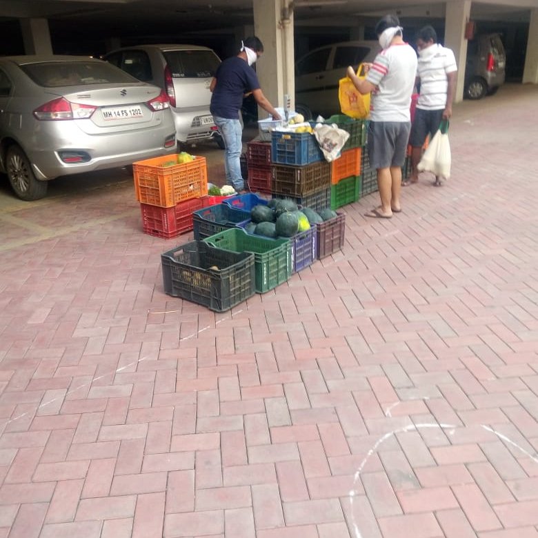 Mayurnh's tweet photo. #Together we stand and together we will come out of this dark phase #Covid19India .#pcmc #riverresidency #Pune society of 2735 flats are organizing in house arrangement of daily needs. Keep Implementing Simple Solutions🙏@CPPuneCity @PCcityPolice @CMOMaharashtra @narendramodi https://t.co/upQn4Rpzro