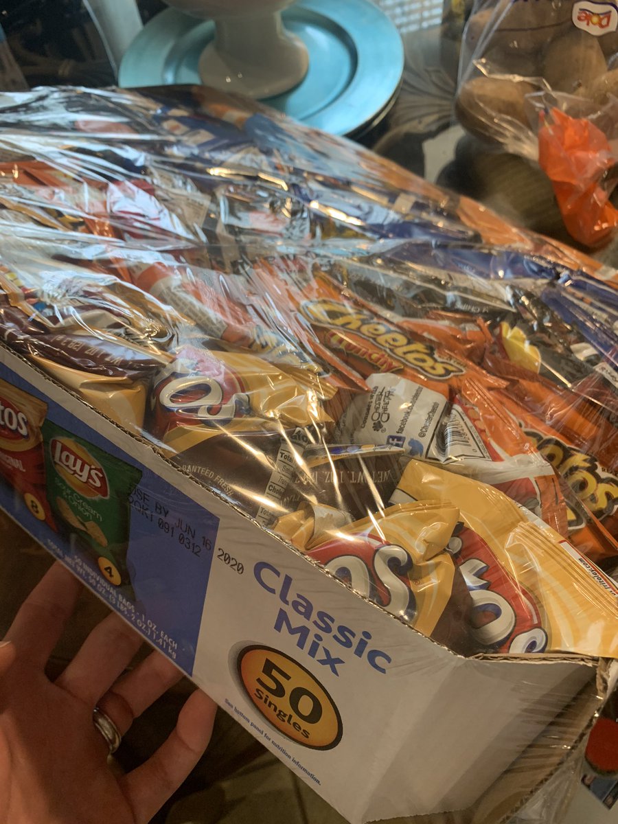 SirAlwaysRight's tweet photo. @Fritolay what kind of mix is this? Did a grocery pickup and not too happy with what we found when we got home https://t.co/jrxKP7AlJO