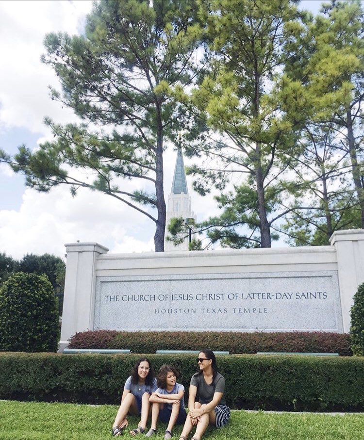 eastcoastmama4's tweet photo. “We don’t hide in the temple from the world. We’re multiplying in the temple to build an army for the Lord. So, that we can fill our spiritual cups and help Gods children make it to the kingdom.”💛
#ElderBednar #GeneralConference #houstontemple https://t.co/Nqc5Izh3ur
