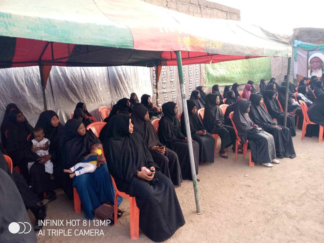 Realyaseer's tweet photo. Followers of Sheikh Zakzaky In Funtua marked the 40th anniversary of Funtua Declaration speech made by Sheikh Zakzaky 5th April 1980.
#FuntuaDeclarationAt40
#FreeZakzaky https://t.co/ozICCAWKQk