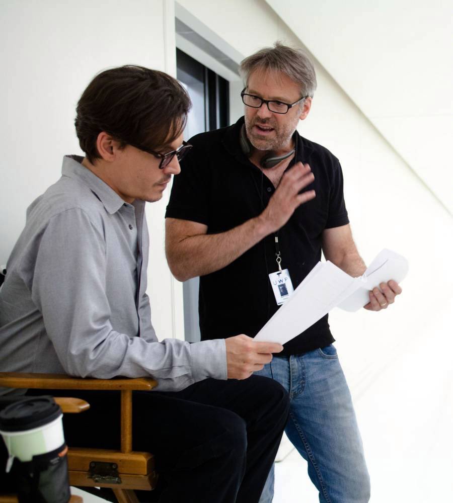 BritFanofDepp's tweet photo. Behind the scenes of Transcendence (2014) (Part 1)
#JohnnyDepp #johnchristopherdeppii #depphead #hollywood #hollywoodvampires #music #guitar #rockstar #actor #cute #worldsbest #worldsbestsmile #tattoos #jewelry #JusticeForJohnnyDepp #transcendence #behindthescenes https://t.co/DFIOKrtXQj
