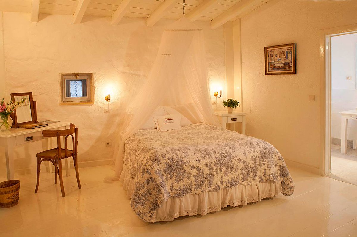 Günümüzün en büyük sorunlarından bir tanesi işletmelerin dijital pazarlama süreçlerine ayak uyduramamasıdır. Ancak daha büyük sorun iş alma süreci tamamen dijital ortama dönüşen işletmelerin dijital pazarlama faaliyetlerine girişmemesidir.  #booking #hotel ajans360.com/blog/otel-sahi…