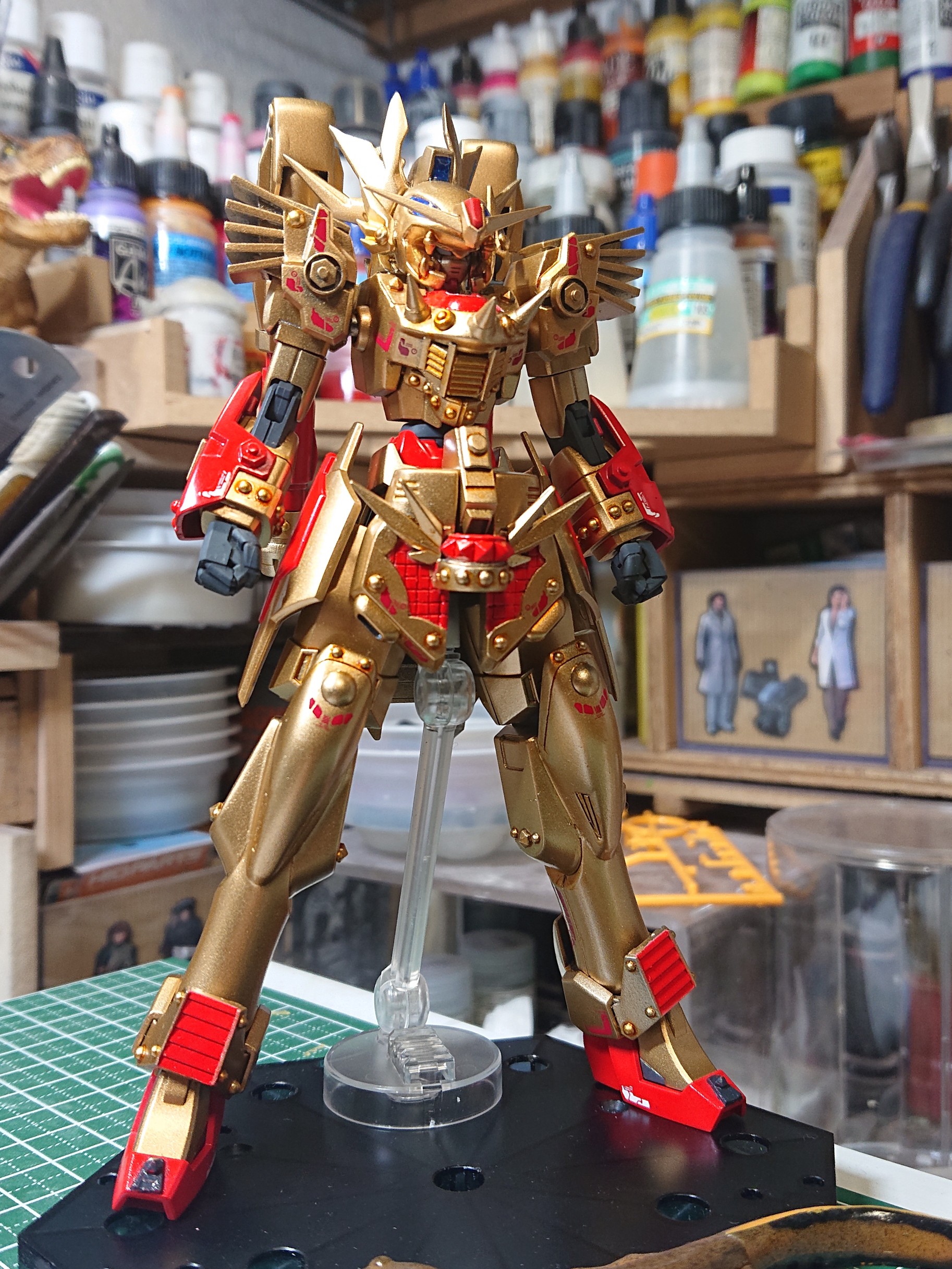 祐一郎 ユイティロ チロティラヌス 千生将軍 本体が出来ました この後千生爆弾とディスプレイベースを作ります リアルsd ガンプラ T Co Dgsscmcs8s Twitter