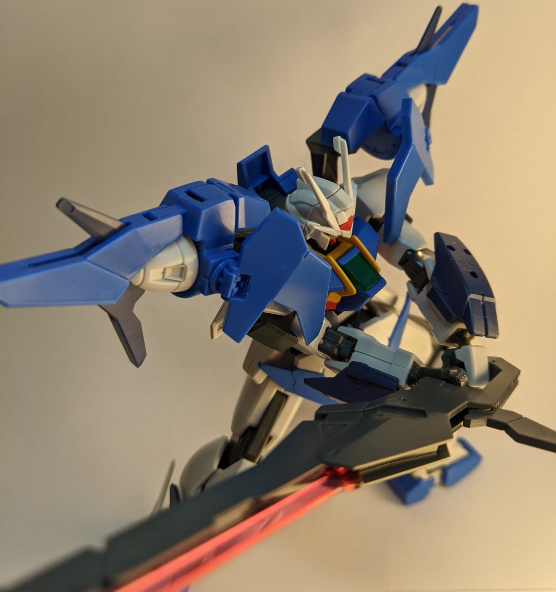 mind_of_bryson's tweet photo. I tried to make it seem like there's a fire or explosion. How did it turn out? 

#hg #highgrade #builddivers #builddiver #gunpla00 #00sky #gunpla #gunplacommunity #gundam #mobilesuitgundam #toys #gunplaphotography #gundambuilder #modelkit #plamo #gunplabuilder #bandai https://t.co/K0dIyr73fu