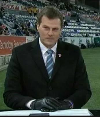 RToperoso23's tweet photo. @mmmhotbreakfast @rosewal @SebCostello9 @talkingfooty 
We gave The Duke lots of stuck for wearing gloves,  but we should be commending him for being ahead of the game #gloves #coronavirus #stillsoft #protectyourhands https://t.co/hZ2khVMOBi