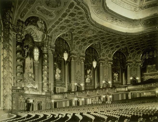 KingsBklyn's tweet photo. Our interior view circa 1950 (via Brooklyn Historical Society) 👑 #KingsAt90 https://t.co/M916XDT2fe