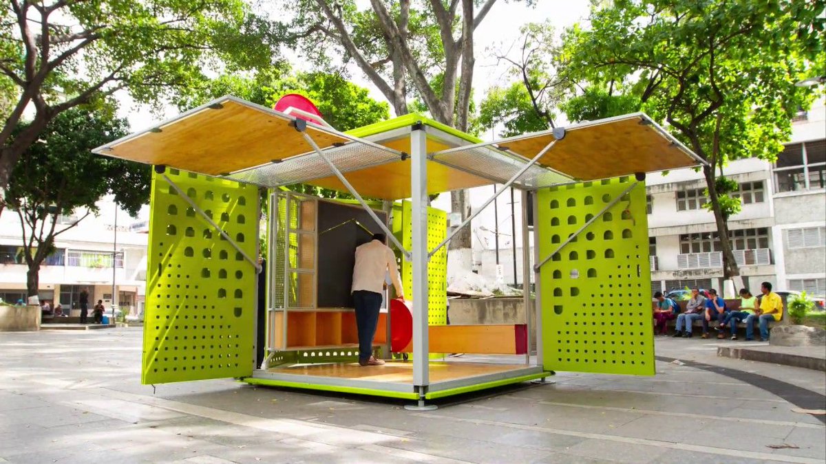 Hace un mes compartimos noticia de que el #CubodeCaracas llegaba al <a href="/BuildingCentre/">Building Centre</a> en Londres. Hoy este espacio y la exposición en Londres se encuentran en una pausa. Compartimos un vídeo que resume el significado del #CubodeCaracas youtu.be/DnstBrdWgcA #WeStayConnected