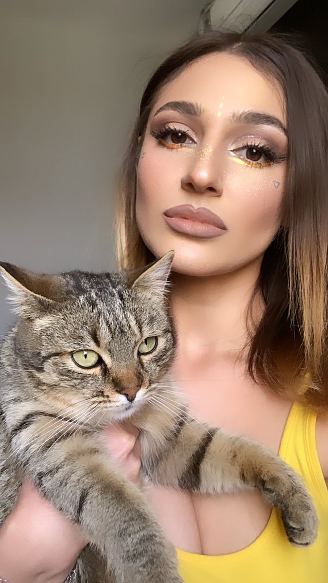 obviouslayx's tweet photo. also here’s an update on frapucel and moccacel, bye now. 💕 https://t.co/hwEJwcY60H