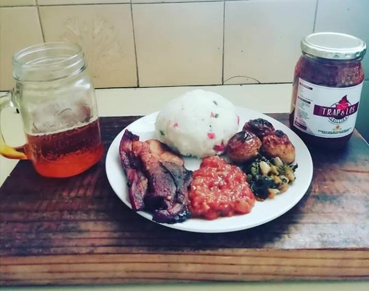 tumiwamodimo's tweet photo. @George_Mogwase #SundayDish Le nna ka zama neh https://t.co/bqI0mrlOiY