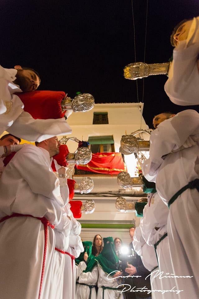 ✝️DOMINGO DE RAMOS✝️

Sonando la marcha dedicada a nuestra Virgen. Jesús sale al encuentro de su Madre para quedarse cara a cara.
📍Plz. José Palomo
🎶 <a href="/AMLaLira/">A.M. La Lira</a>   
🎼"Domingo de Paz y Esperanza"
📸 Curro Miñana

#DomingoDeRamos #Marbella #Pollinica #Misericordia #PazyEsperanza