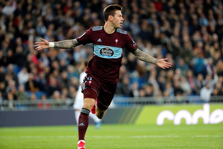 RTS_Sport's tweet image. Fudbaler zbog Jeljcinove unuke pobegao iz karantina u Španiji

Fjdor #Smolov, član španske @RCCeltaEN, prekršio je zabranu izlaska iz karantina i otputovao u Rusiju kako bi bio sa svojom devojkom, inače unukom bišeg ruskog predsednika Borisa #Jeljcin-a

&amp;gt;&amp;gt;rts.rs/page/sport/ci/…
