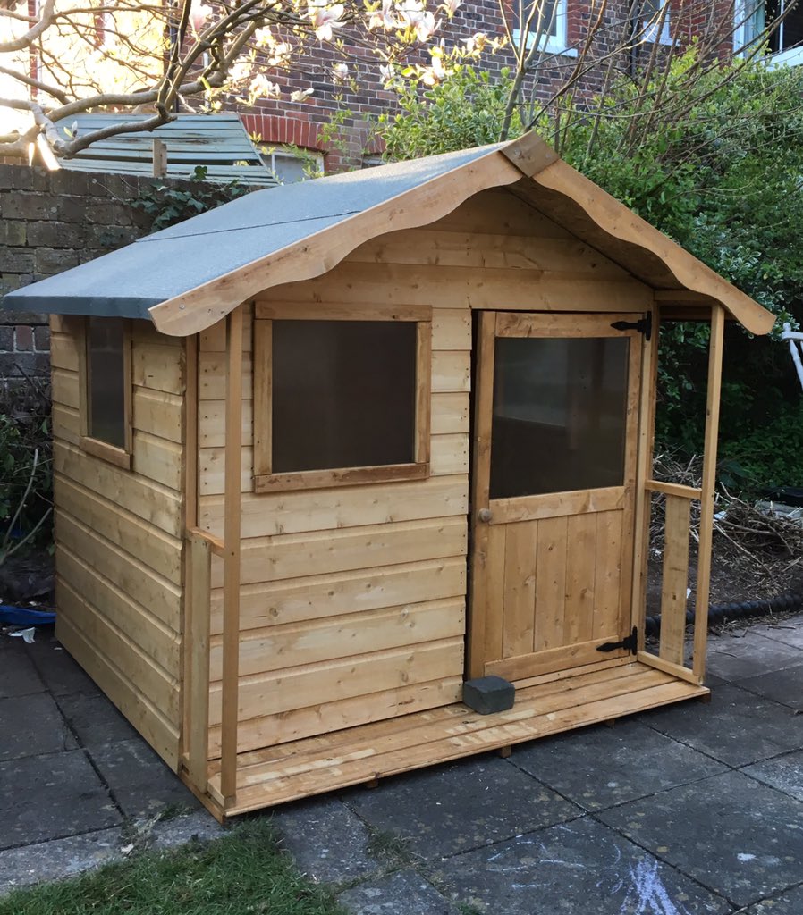 tomgurney1's tweet photo. What do you do on a rare day off to switch off from #COVID2019? Me? I built a shed (for the kids)! Only took five hours, a thousand swear words and even more cuts over my hands. But quite cathartic. #BuildAShed #Proud #SwitchOff https://t.co/VaO06dXhZS
