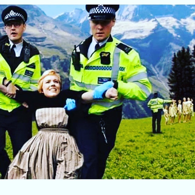 This is me if they take away my walk!  Four kids Hancock! Four spirited Kids that need to be exercised like dogs.. Don’t mess this up people! Isolate ya walk yo! #2meters #braveheart #4kids #onewalk #nhs #family #alcohol