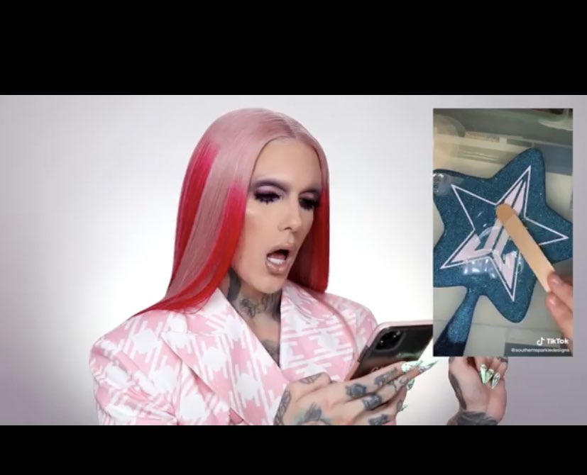 Hope_Beckham's tweet photo. @JeffreeStar AHHHH! I made the glitter mirror &amp; would love to send you one ASAP! @JeffreeStar #jeffreestarcosmetics https://t.co/SoDSJhOVUF