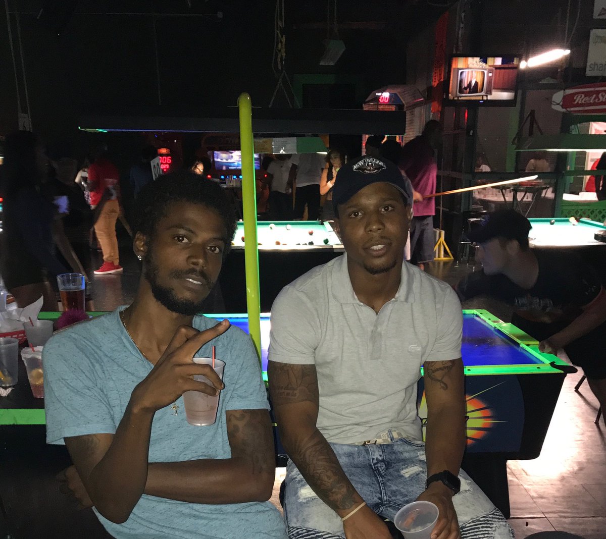 TreyML's tweet photo. Happy Gday to my Day 1, big brother, motivator. Blood couldn’t make us closer. Love you @keveaux8 4life and he 0 to 100 behind me ❤️ Ain’t too many real niggas like you left bro. https://t.co/sSskq7rEel