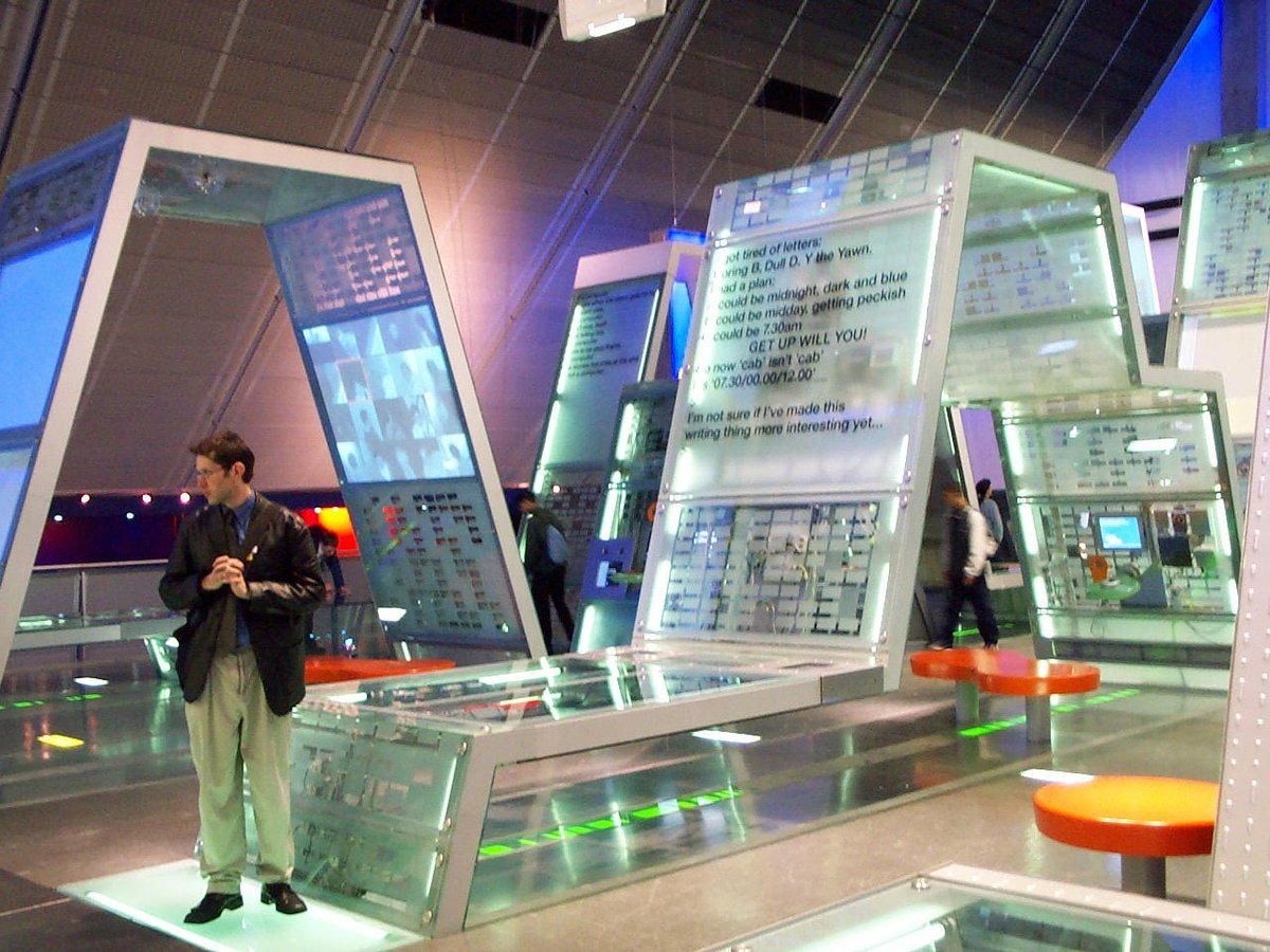 davepatten's tweet photo. Museum photo of the day - 20 years ago we built the future Digitopolis @2JohnDurant @grahamfarmelo @loobilou @hannah_redler #digitopolis #wellcomewing #smap #computer @sciencemuseum https://t.co/ObSV0fv8kE