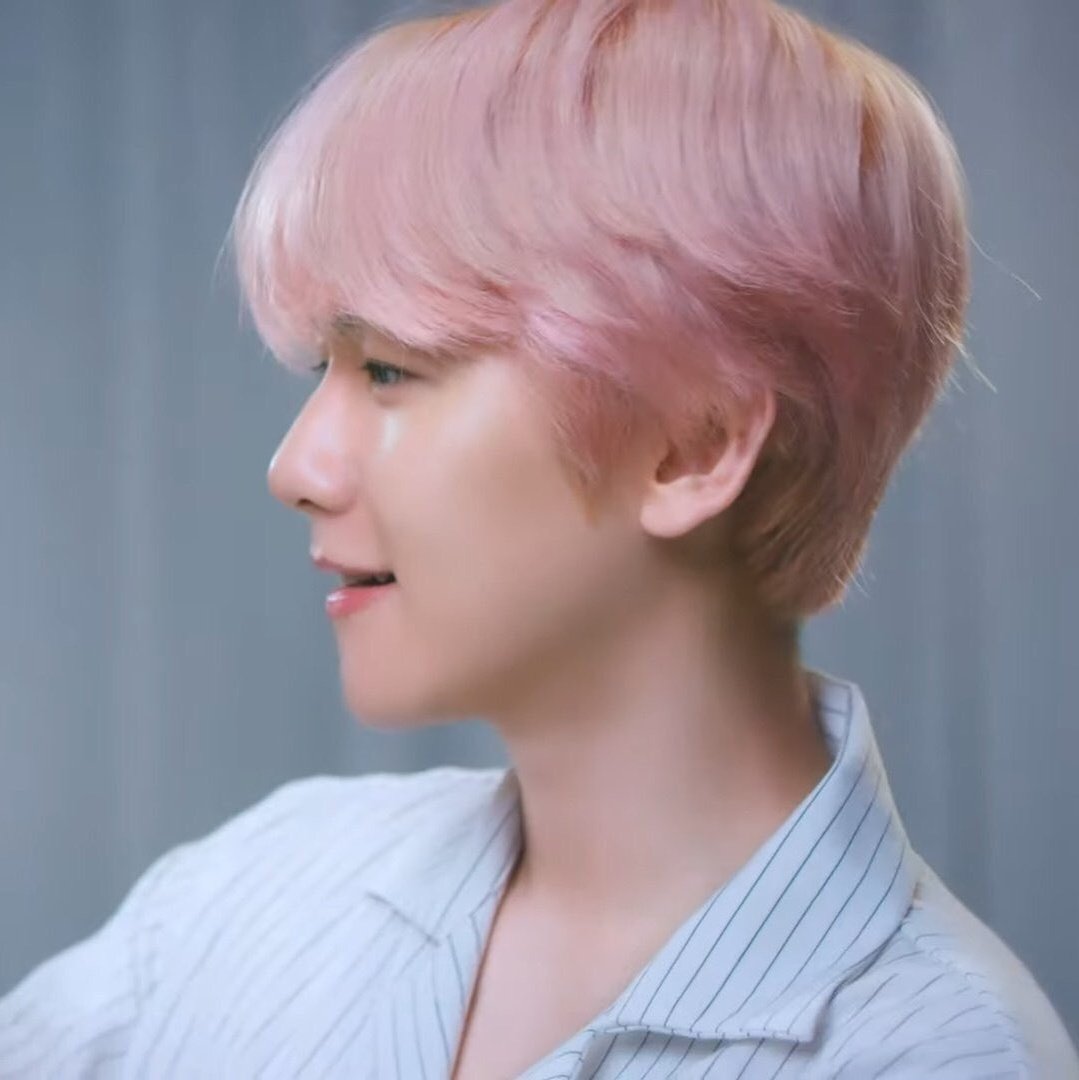  #Baekhyun   godly side profile ; mini thread