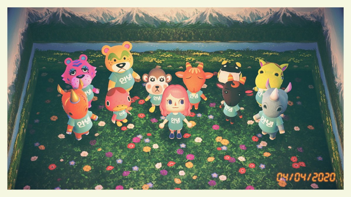 savannahcake's tweet photo. Fun fact: I play Animal Crossing. I decided to take "formal" photos with my villagers. This game has been the best thing lately.  #ACNH https://t.co/2y1dJ5lff7