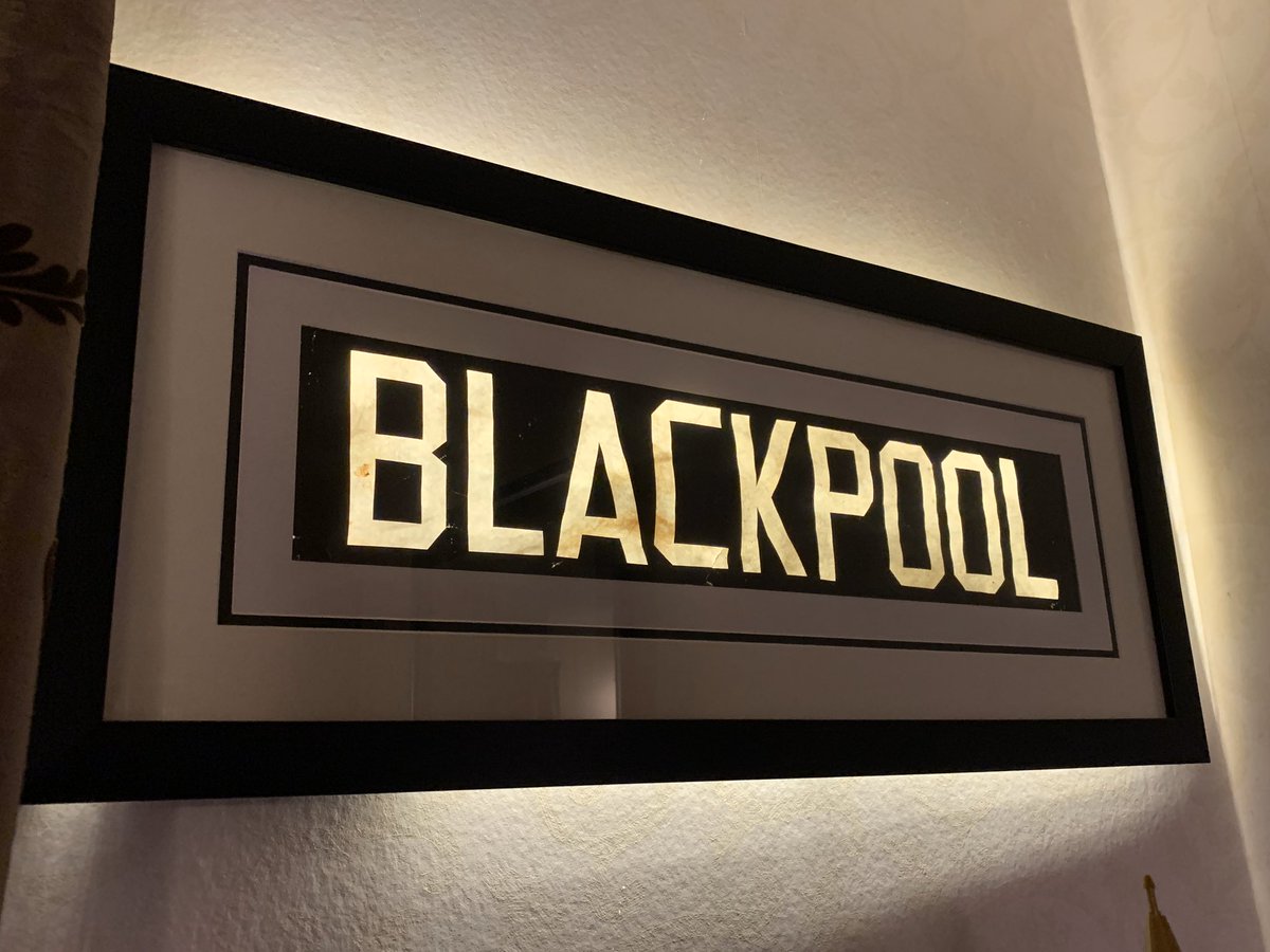 MarkLForrest's tweet photo. Always glowing in my heart..............and dining room #Blackpool #blackpoolwillbeback @visitBlackpool https://t.co/RbAkhqnPmq