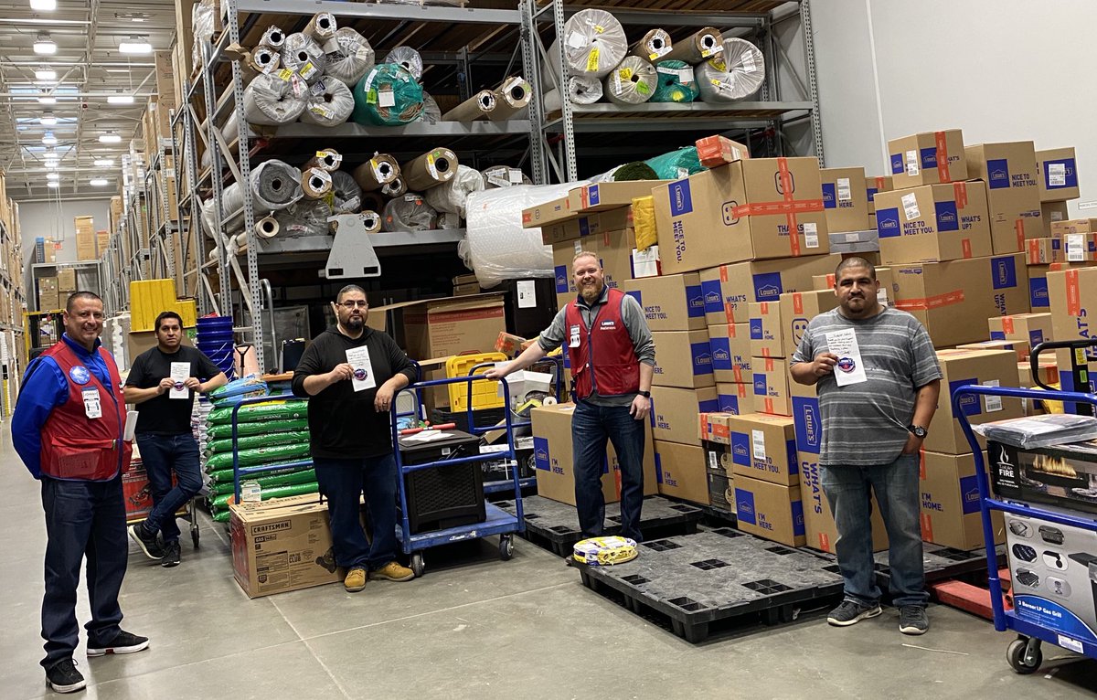 dfogg707's tweet photo. Johnny and I recognizing our parcel team that ships our products to our customer’s home that are sheltering-in-place. #TeamMarvin #BrokawProud ⁦@SlyORenard⁩ ⁦@wynsen⁩ @JohnnyBlue80 https://t.co/XnmpeMi2Fm