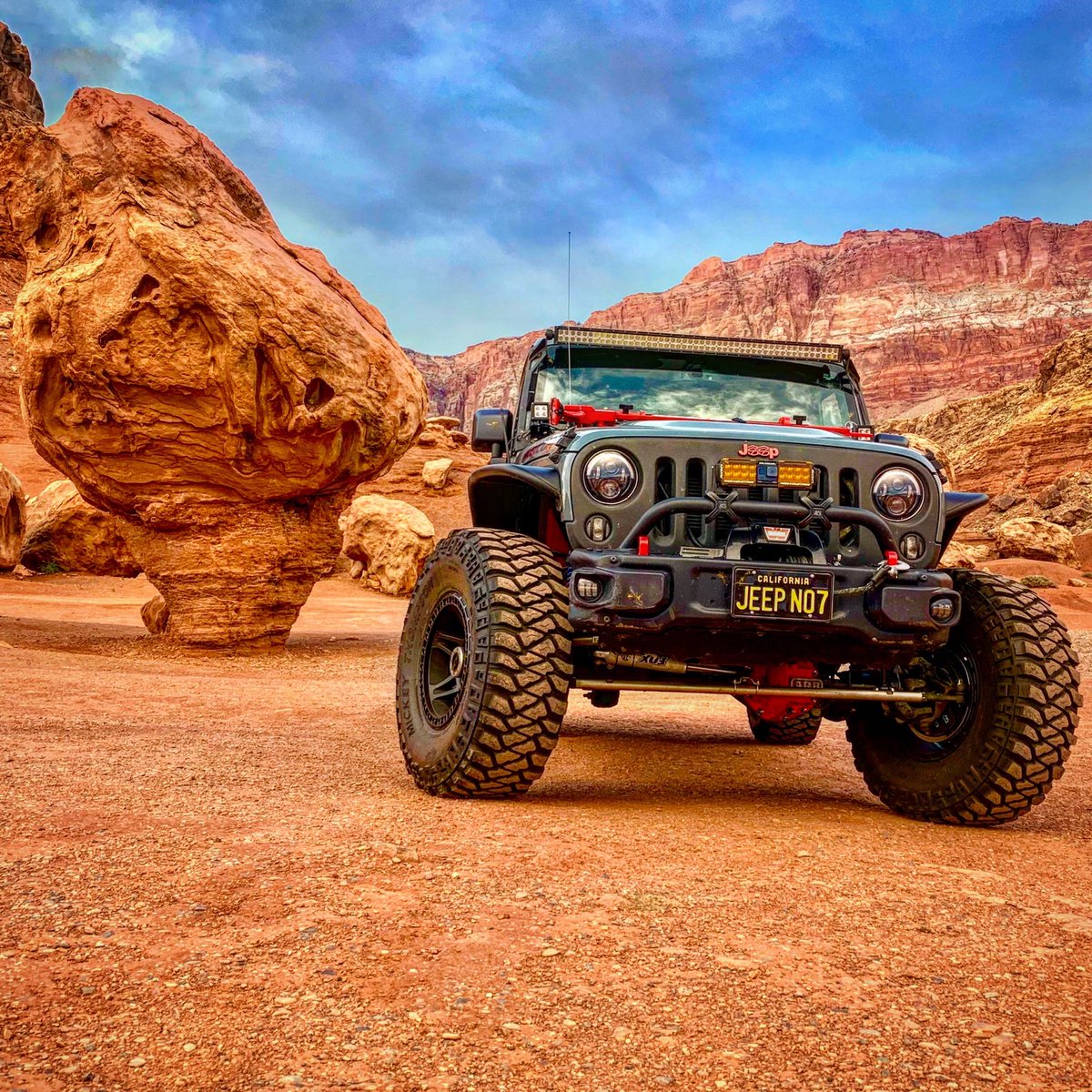 RogerSalazar's tweet photo. Virtual Easter Jeep Safari Day 2 (Photo taken Marble Canyon, AZ on our way to #EJS2019)⁦ @Jeep⁩ #VirtualEJS2020 #Moab #MissingMoab #JeepNo7 #EJS2020 https://t.co/ckGvxO6Yvj