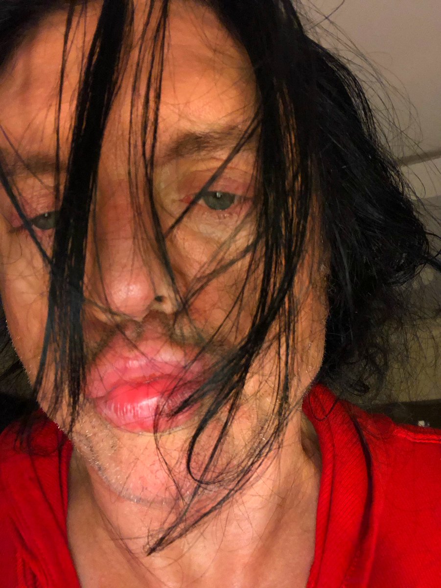 TommyWiseau's tweet photo. I love you all ; Yes you can do it ! Be positive and live : read a book or say  I Love you to any person you know ! I love you ! https://t.co/J1CeJAZYY4