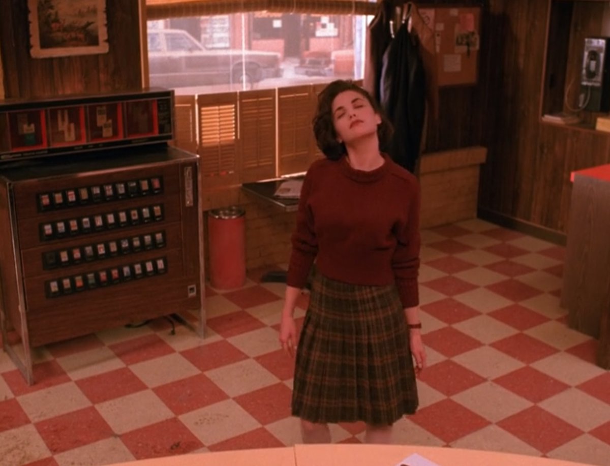 choppingwoodpod's tweet photo. The secret ingredient that makes #TwinPeaks a perfect viewing experience is the music of Angelo Badalamenti. The marriage of David Lynch's moving paintings &amp; Angelo's music created the most memorable moments of TP, exemplified best by the iconic 'Audrey's Dance.' #TwinPeaks30 https://t.co/PY5LFAGlZh