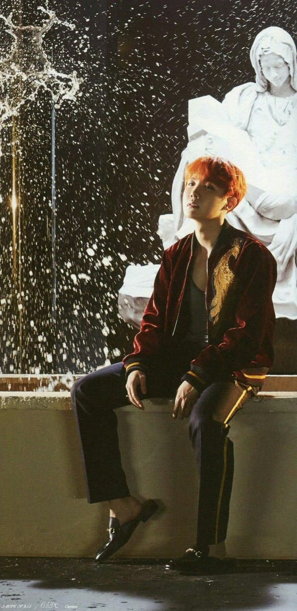 ultraviolet_tea's tweet photo. @JHpieceofpeace1 @BTS_twt I think every Hoseok's era snapped
But bs&amp;t was legit queen 👑
#SupportHoseok  #jhope #정호석 #제이홉 #방탄소년단제이홉 @BTS_twt https://t.co/wsXzrPCC0m