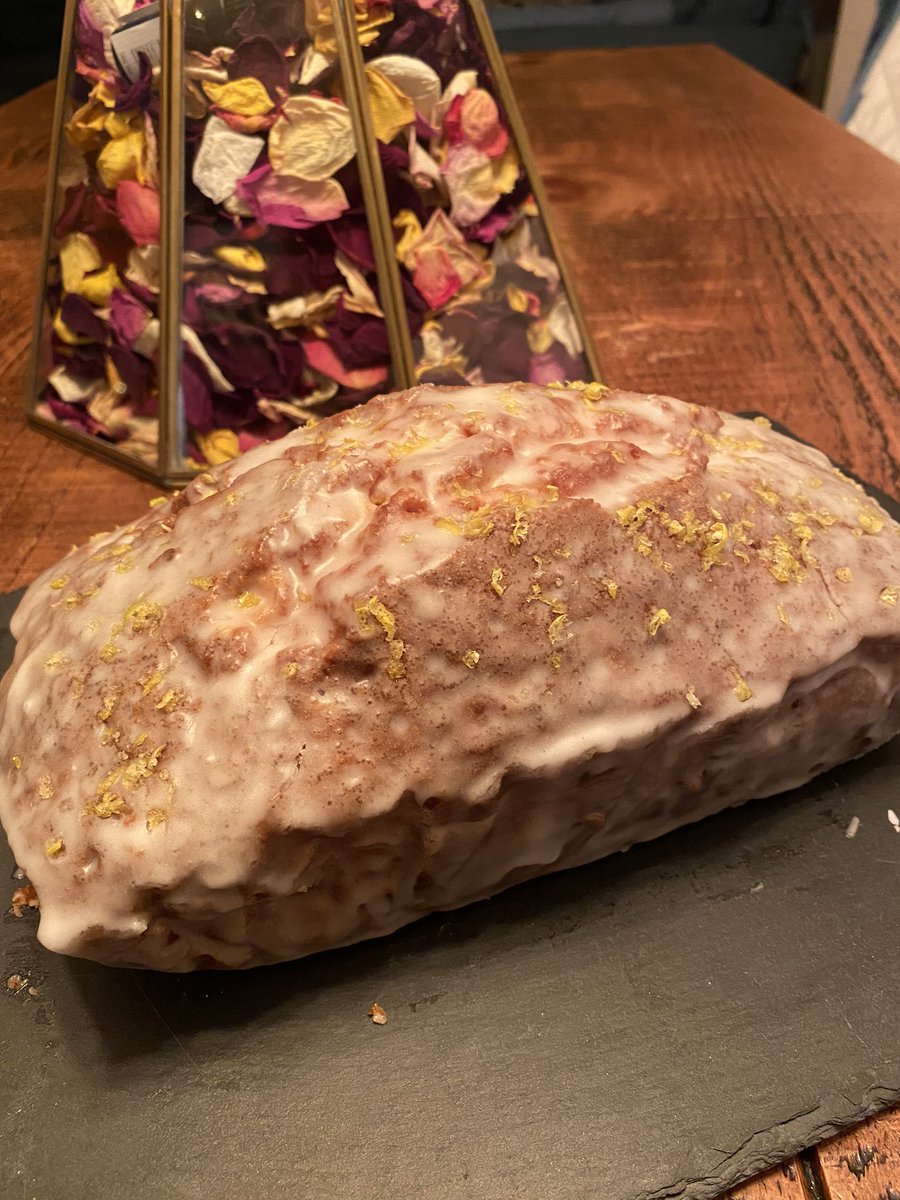 KateDennehy1's tweet photo. @ow137 @alm_2010 @academymatthew @stroker Slightly delayed but here is my lemon drizzle for #IsolationBakeOff https://t.co/QDrkUuew8M