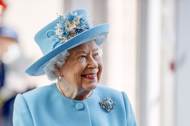 TXenca's tweet photo. God bless you Your Majesty.
Let us take note and come out the other side of this together. Simple message really. Stay in, Save lives. One of those lives could be yours. Keep Safe. #GodSavetheQueen https://t.co/wJP4cMxJbG
