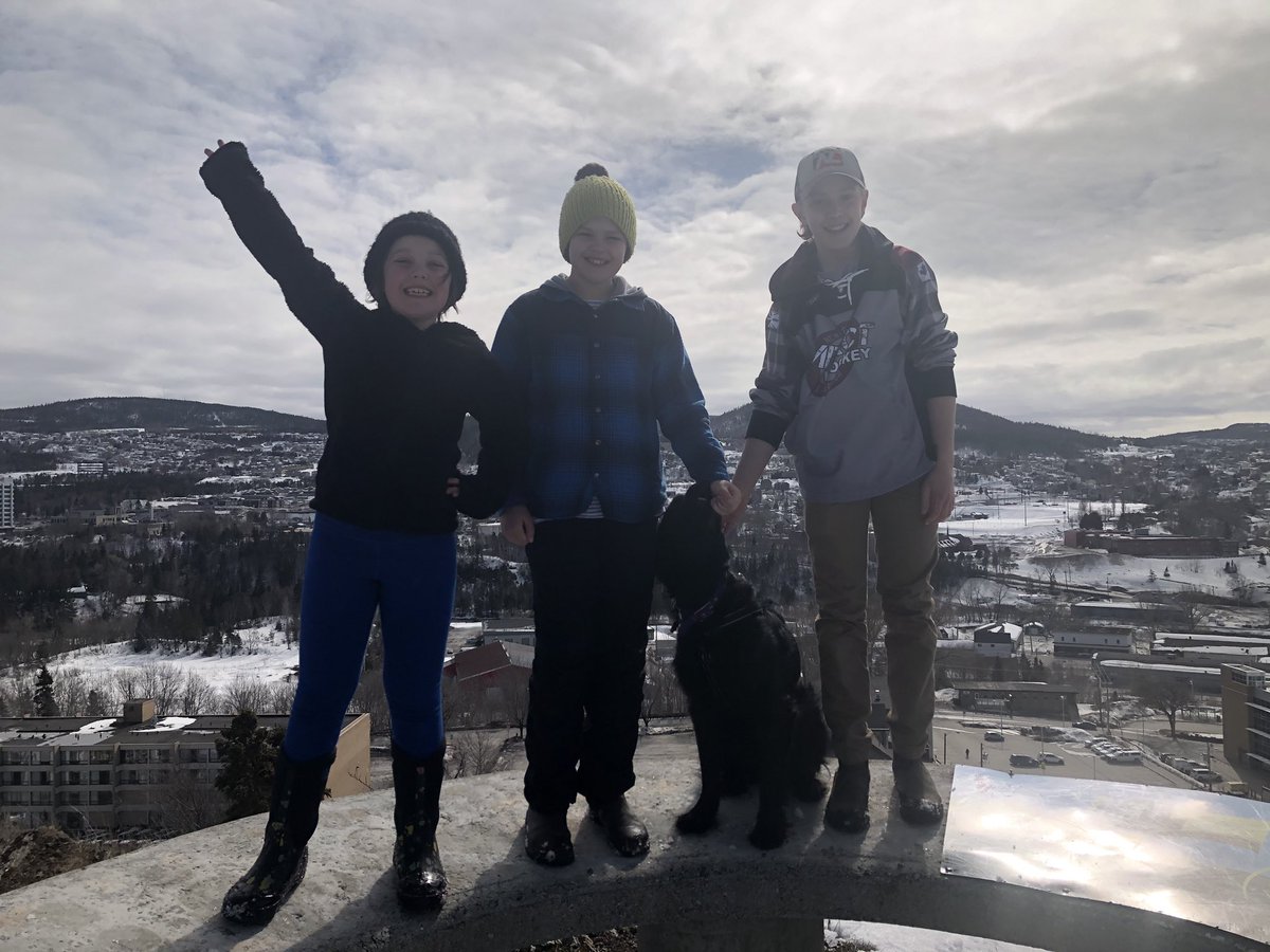 KarenRashleigh's tweet photo. Great day for a virtual family walk! (Missing from photo: Dennis the essential worker) @runningroom @asicscanada #ASICSRRVirtualEvent https://t.co/vtm9DdeNvX