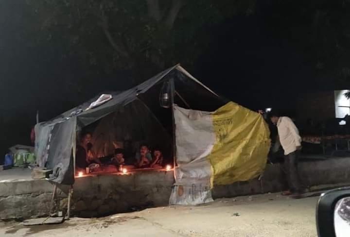jeromene's tweet photo. @narendramodi Many people are sharing this pictures 
They are supporting our prime minister and Nation 
Then why our government not supporting them 😢😢😢 https://t.co/LPefqbF4Er