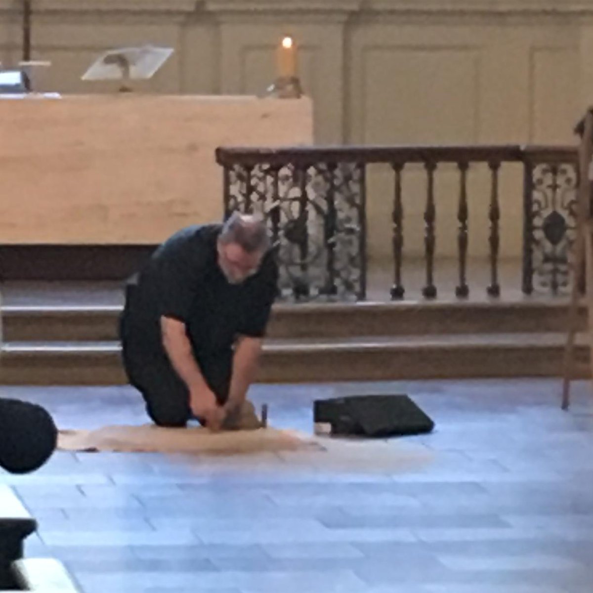 Sorry that I didn't tweet much about  @smitf_london today. Let me leave you with a photo of the Vicar acting oddly in church.