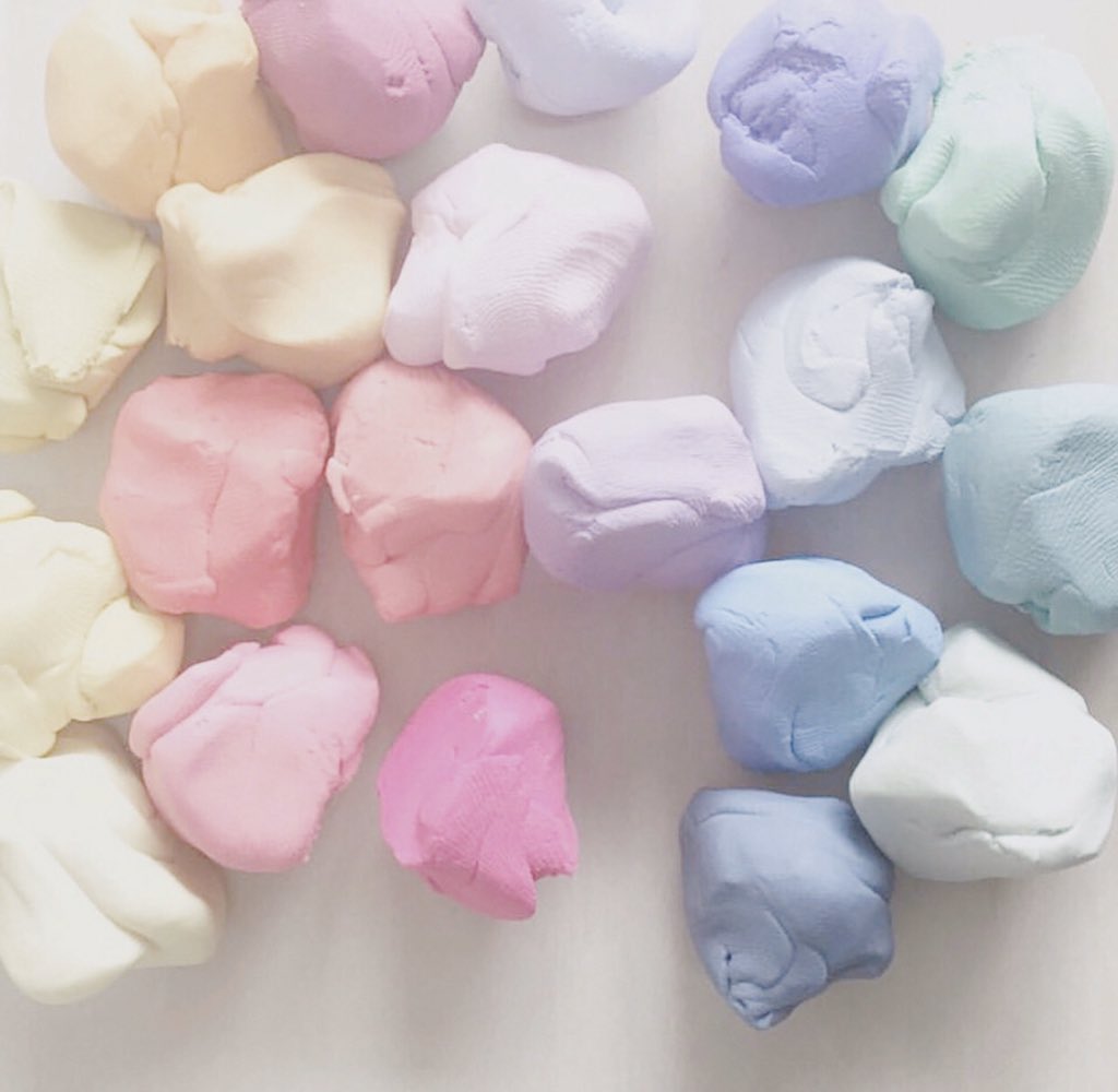 madebyrachel's tweet photo. Keeping myself busy with the clay stash out today ...
#handmadehour #polymerclaycraft #creativelife https://t.co/2lZrsyEIMB