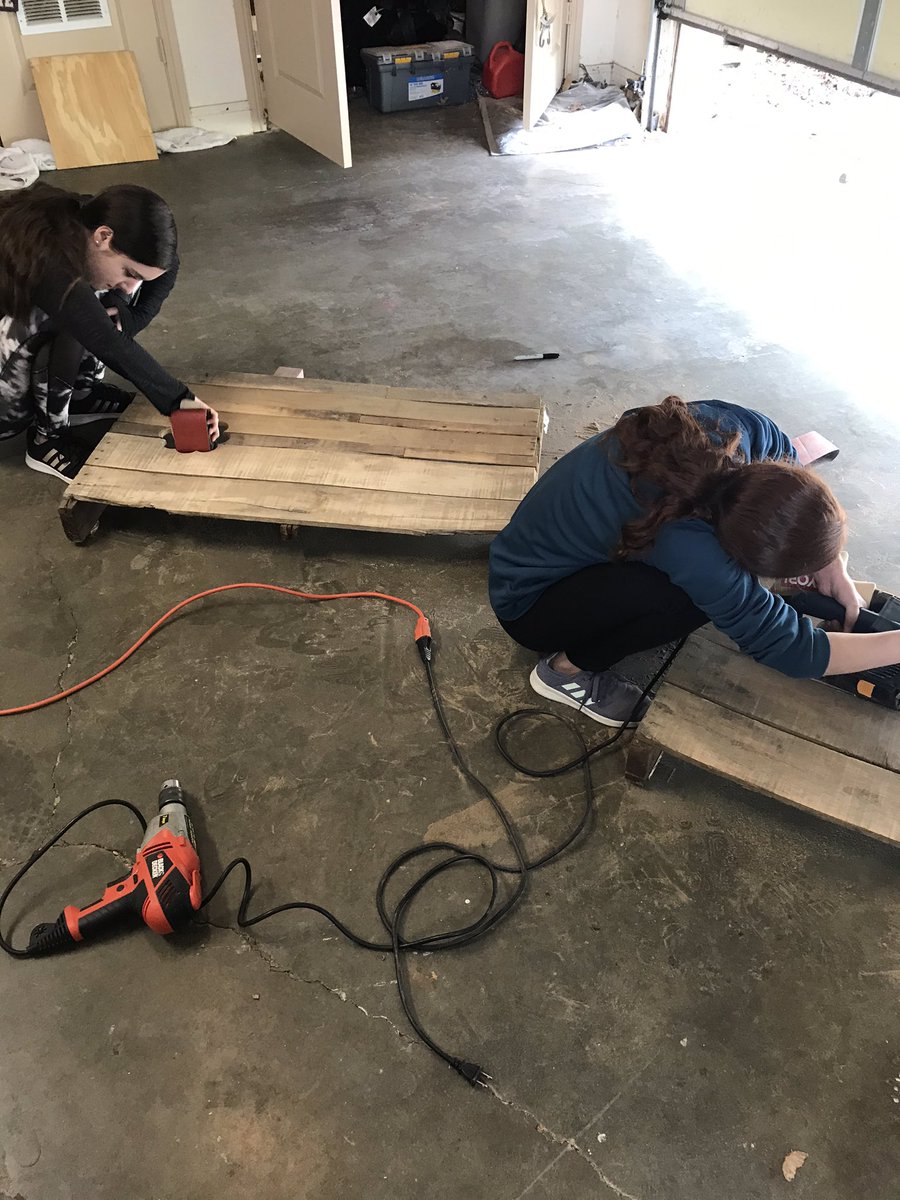 TheNotoriousEEG's tweet image. With nothing to do on a quarantined Sunday - I commissioned the younger Notorii (is that plural of Notorious?) to make corn hole 🌽 out of an old pallet - eat your ❤️ out @joannagaines! #KeepingKidsEntertained #GirlsAndPowerTools
