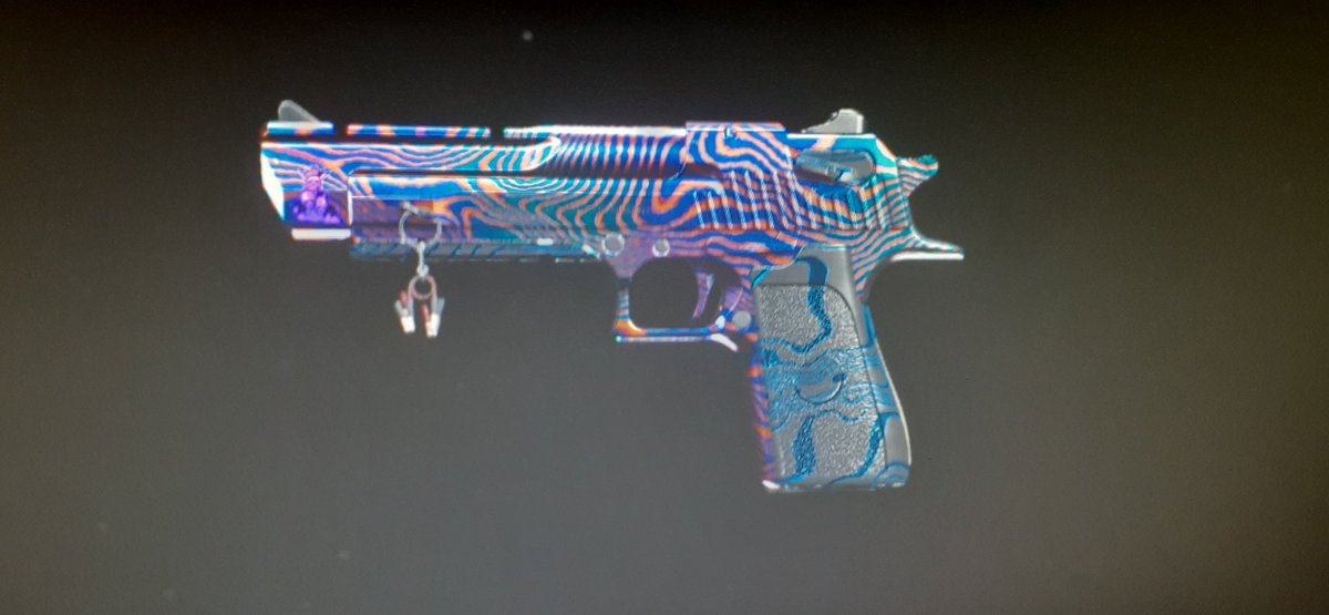 UsernameJinx's tweet photo. Took a while and had a lot of cod breaks because of this but I finally did it. Thanks for the stressful satisfaction of a nice skin @ArtPeasant  @CallofDuty https://t.co/IP1WSFl5ct